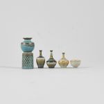 566285 Miniature vases